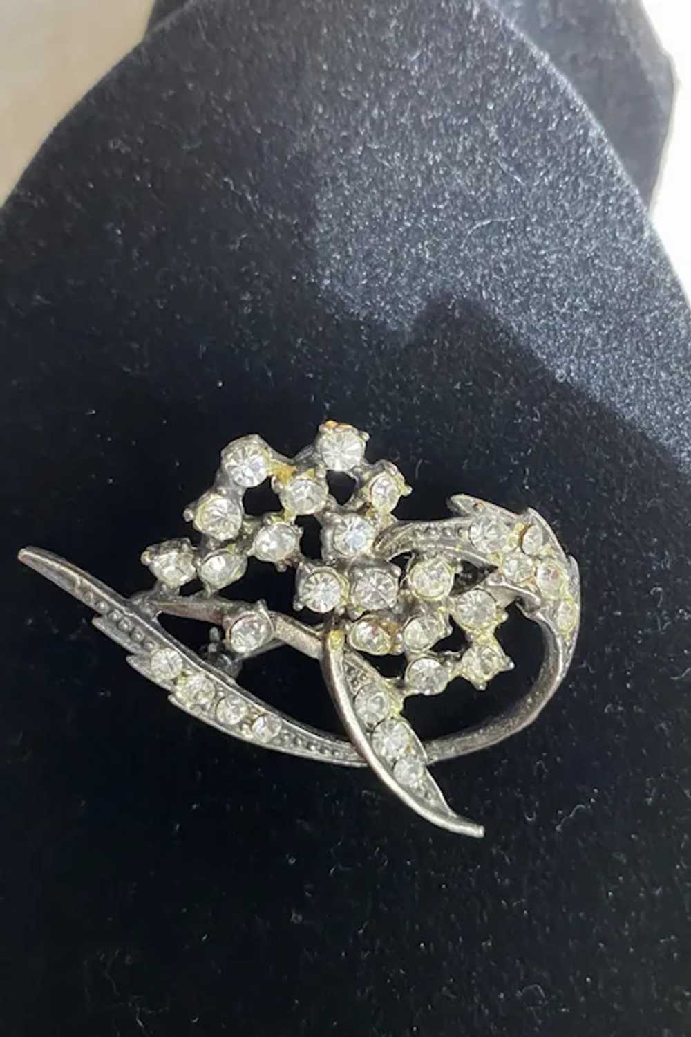 Gorgeous Vintage Rhinestone Brooch - image 3