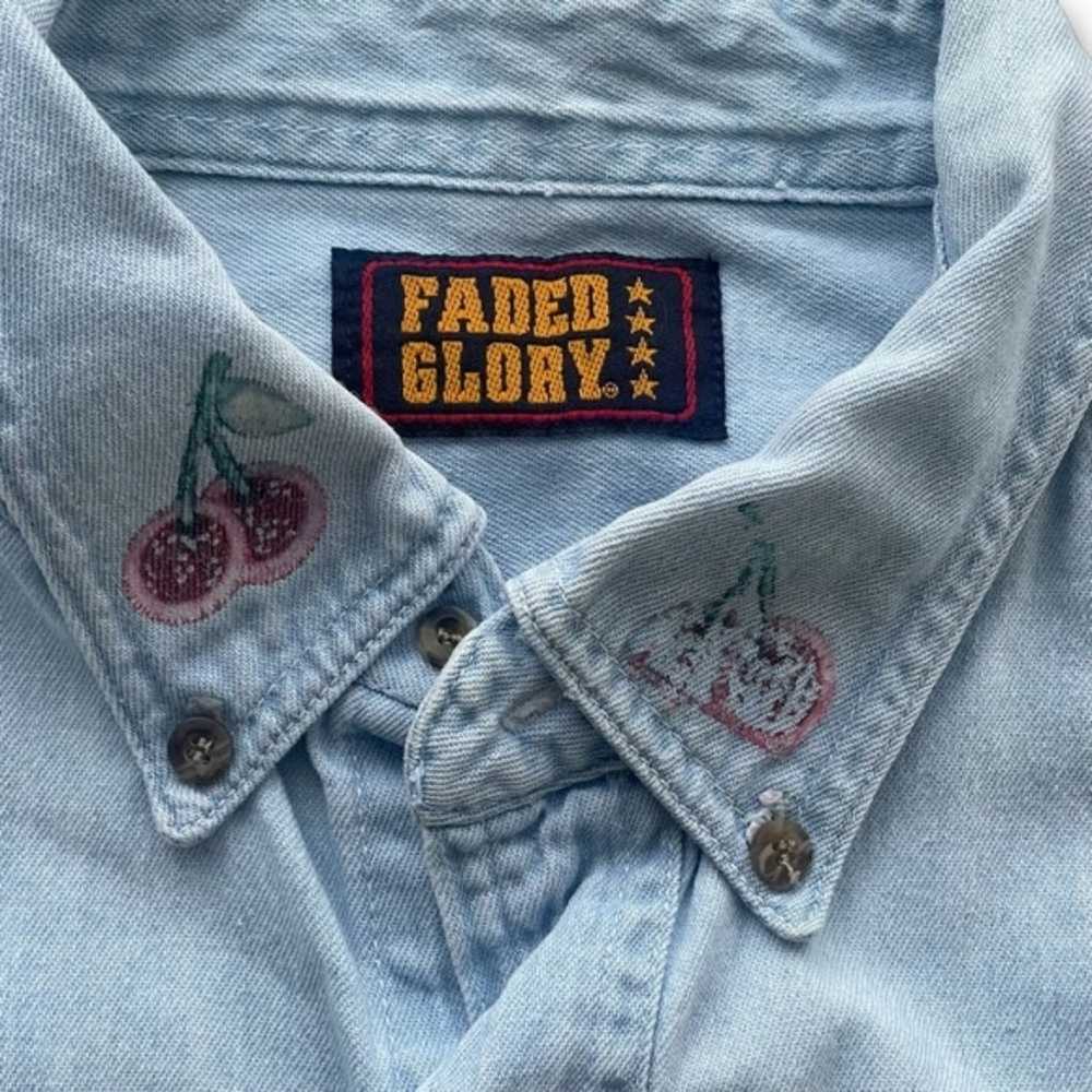 Vtg Faded Glory Fruit Embroidered Light Denim Sho… - image 4