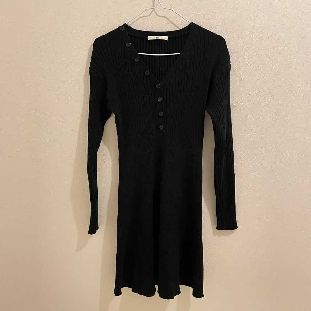 SLY Knit One-Piece Long Sleeve V-Neck A-Line - image 3