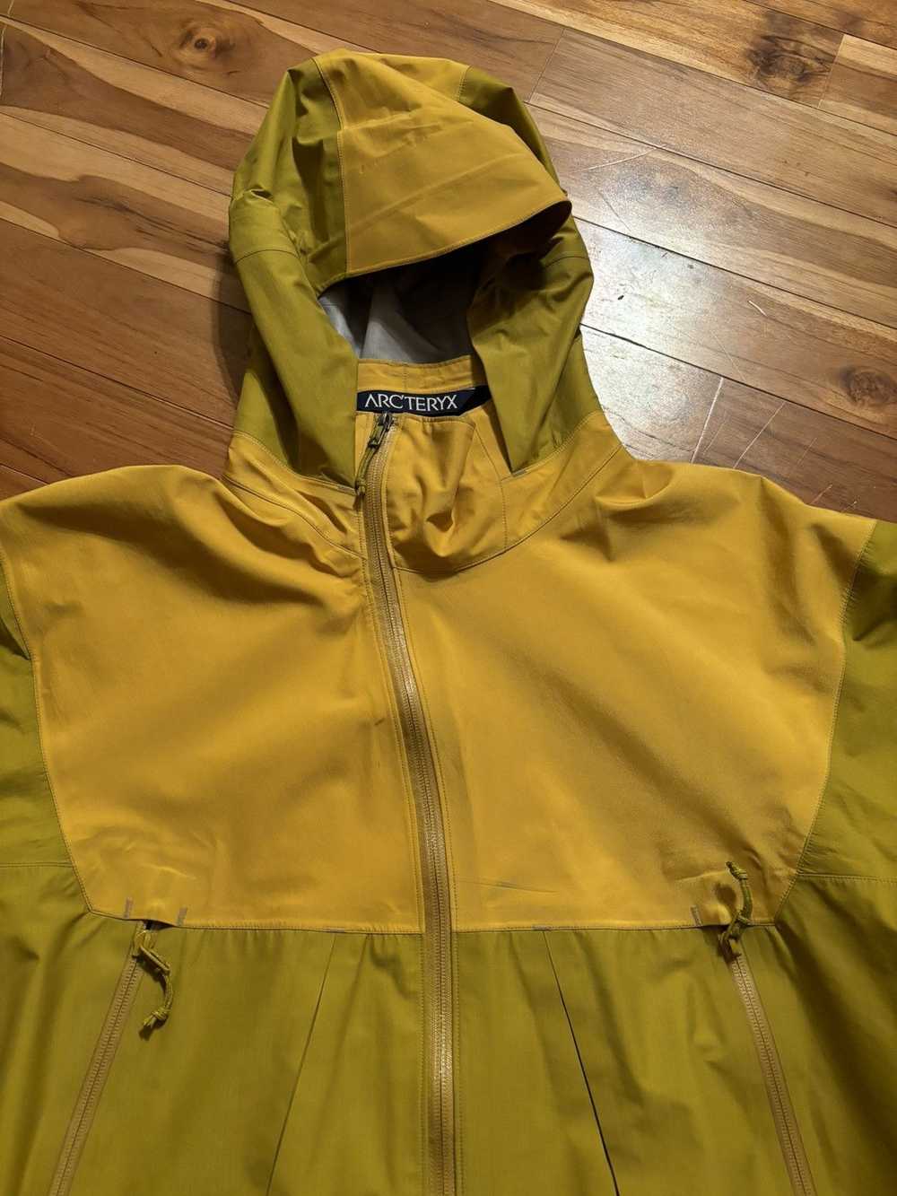 Arc'Teryx Vintage Y2K era Arc’teryx Alpha SV Gore… - image 11