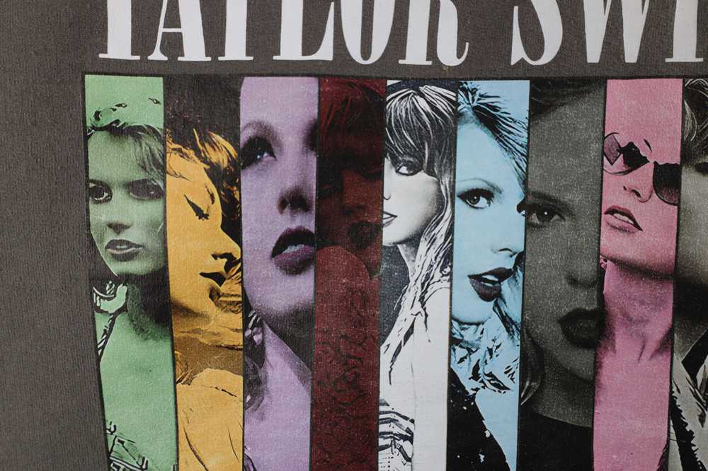 Vintage Taylor Swift The Eras Tour Spell Out Offi… - image 5