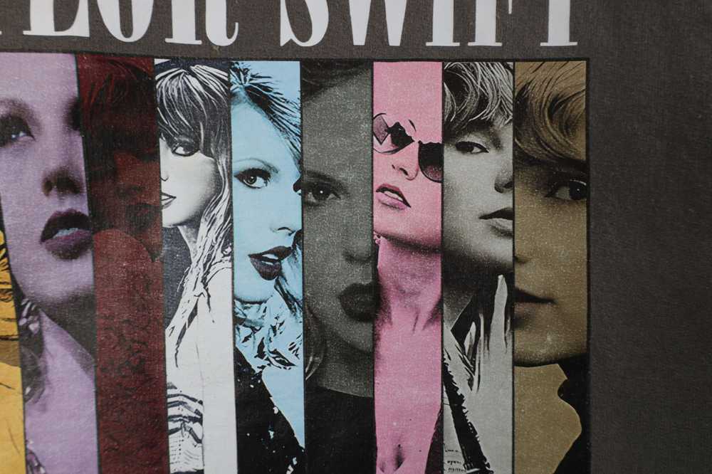 Vintage Taylor Swift The Eras Tour Spell Out Offi… - image 6