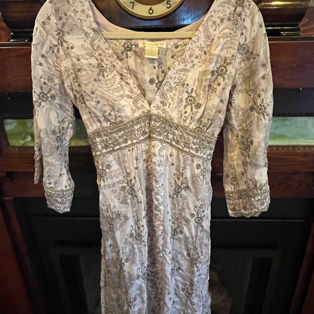 Gold Hawk 100% silk Dress size small - image 1