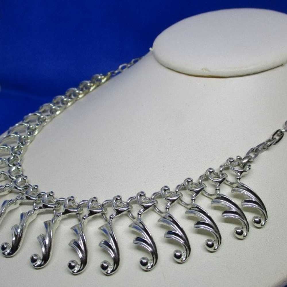 SARAH COVENTRY FANCY Free Silver Tone Metal Neckl… - image 3