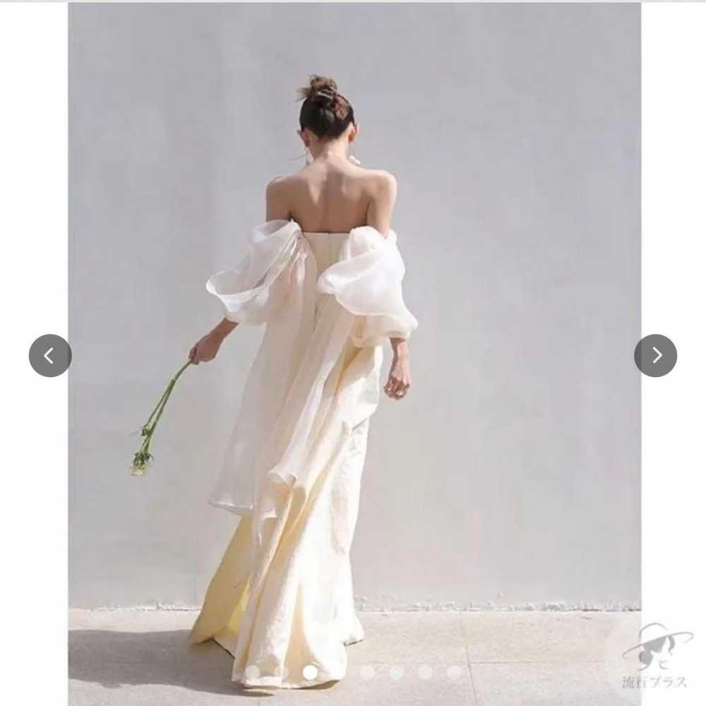 Cream-colored wedding dress, strapless. - image 3