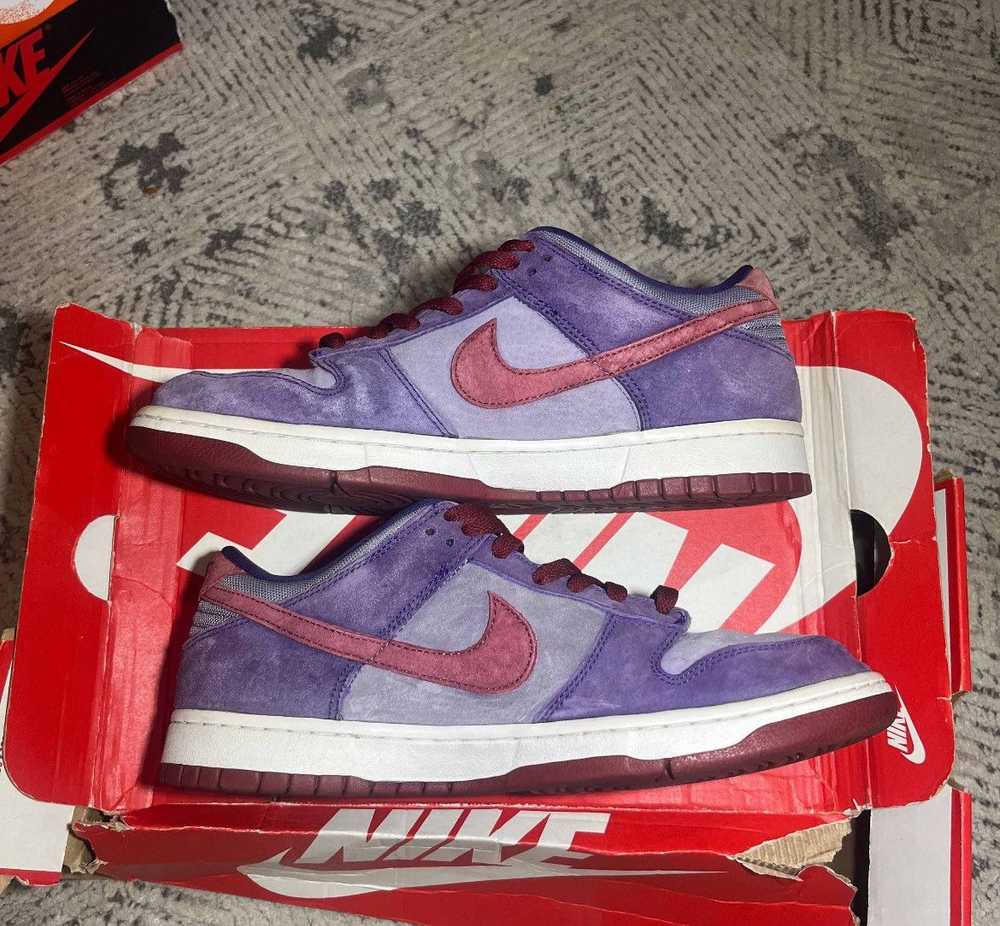 Nike dunk low plum size 10 - image 2