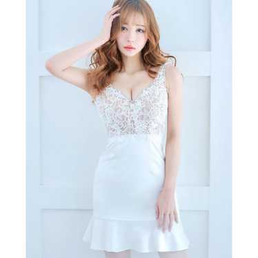 White lace embellished flare skirt dress - image 1