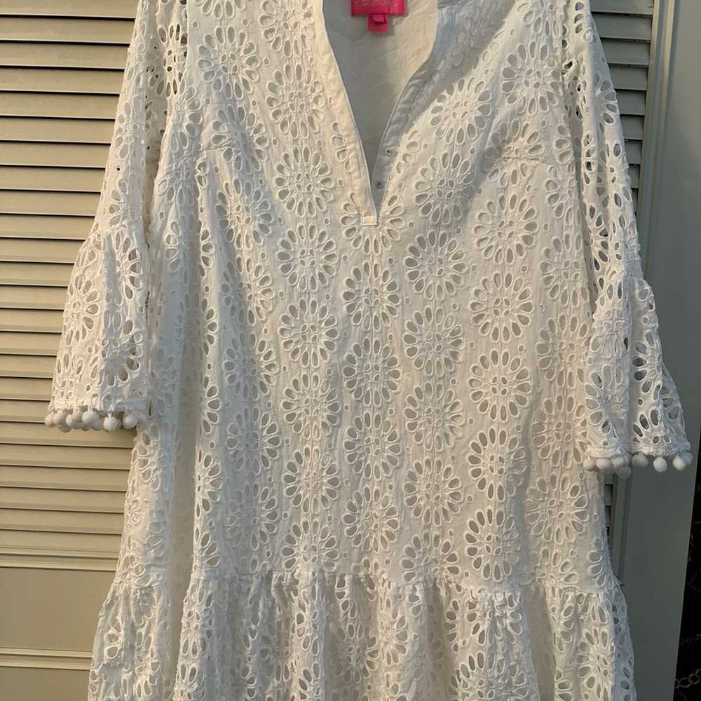 White Lilly Pulitzer Dress in EUC - image 3