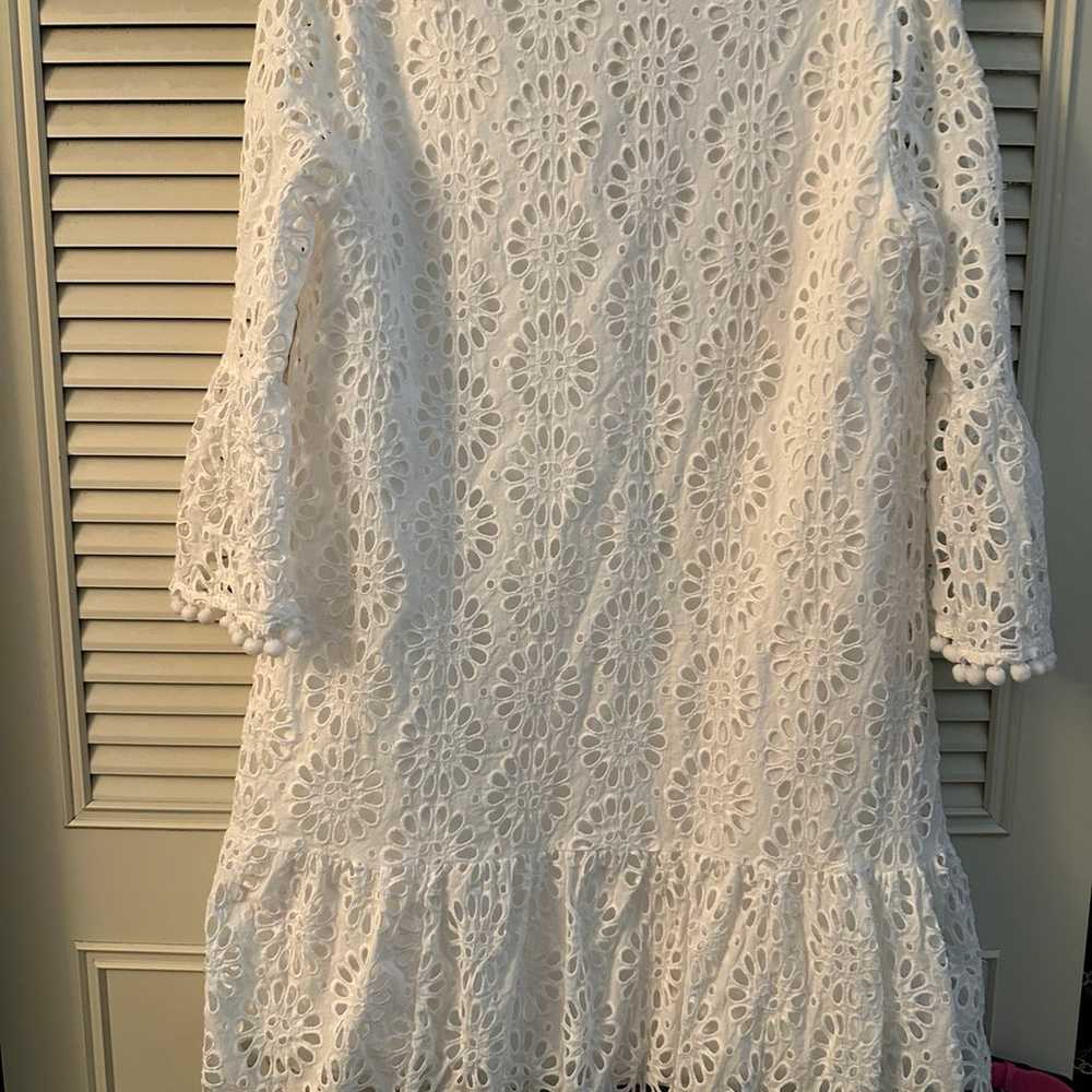 White Lilly Pulitzer Dress in EUC - image 5