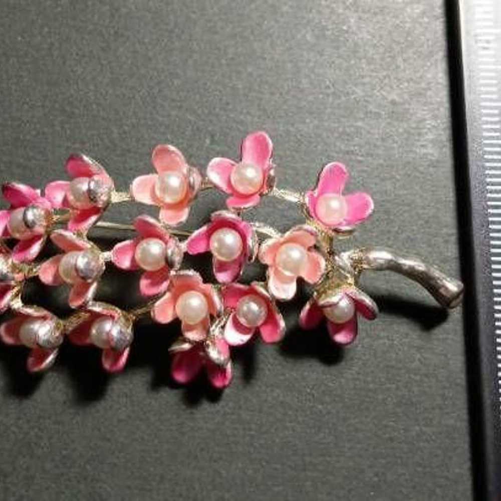 Vintage Brooch Faux Pearl Pink Small Flowers Cute… - image 8