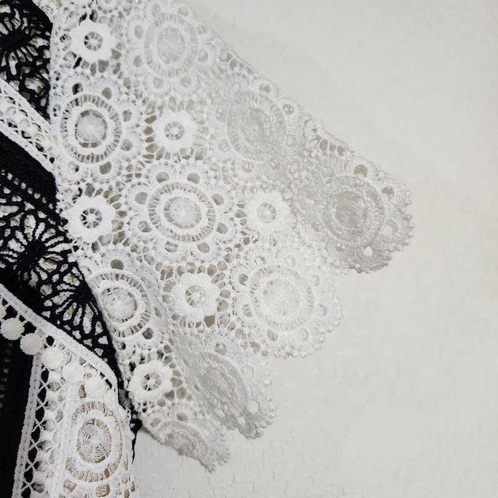 Ribbed lace sleeve dress - image 3