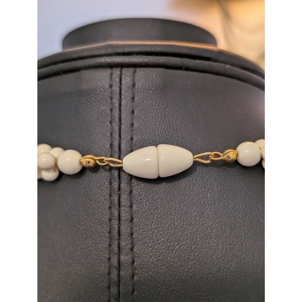 Vintage Graduated Cream Three-Strand Twisted Bead… - image 3