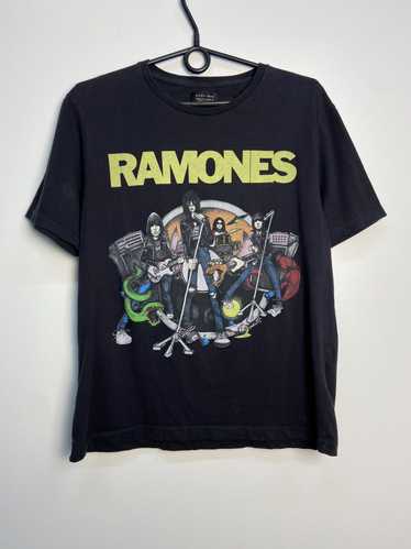 Band Tees × Vintage × Zara Ramones X Zara Vintage 