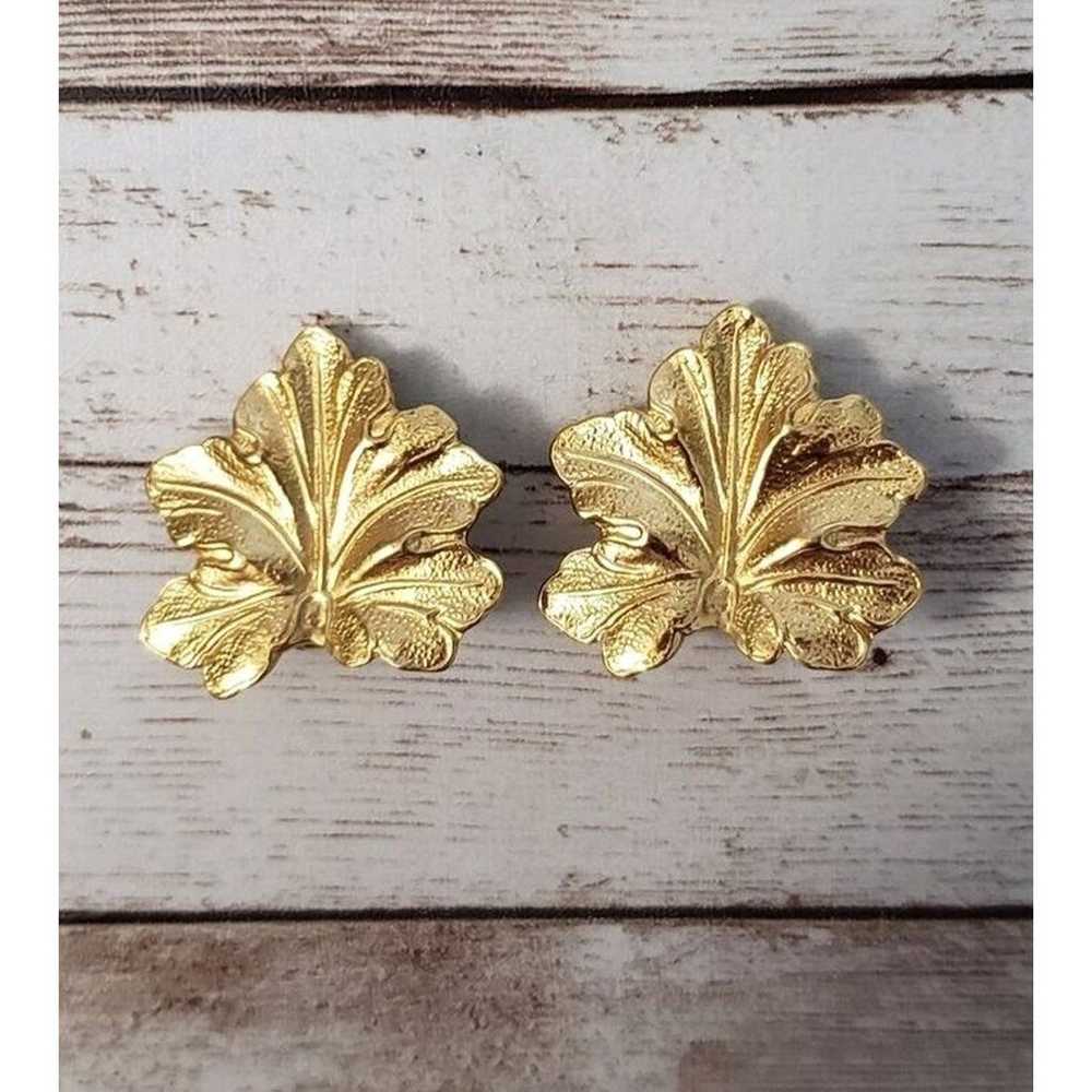 Vintage Carolee Clip On Earrings Gold Tone Leaf - image 2