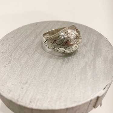 Sterling silver ring Size 9.