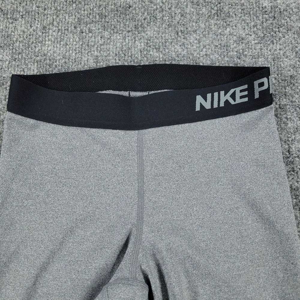 Nike Fitted Stretch Capri Leggings for Women in X… - image 2