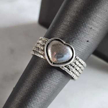 Womens Vintage Estate Sterling Silver Heart Ring 4