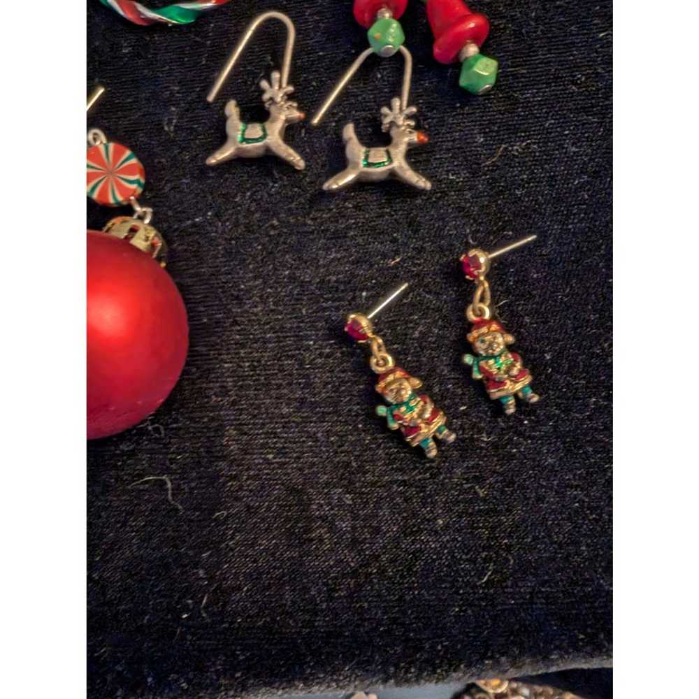 Vintage Lot of Eight Pair Christmas Themed Pierce… - image 8