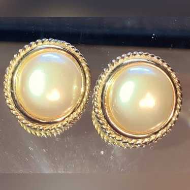 GIVENCHY PARIS Gold & Pearl Vintage Earrings - image 1