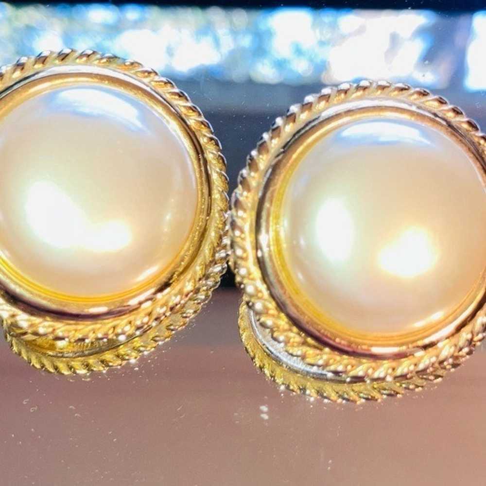 GIVENCHY PARIS Gold & Pearl Vintage Earrings - image 7