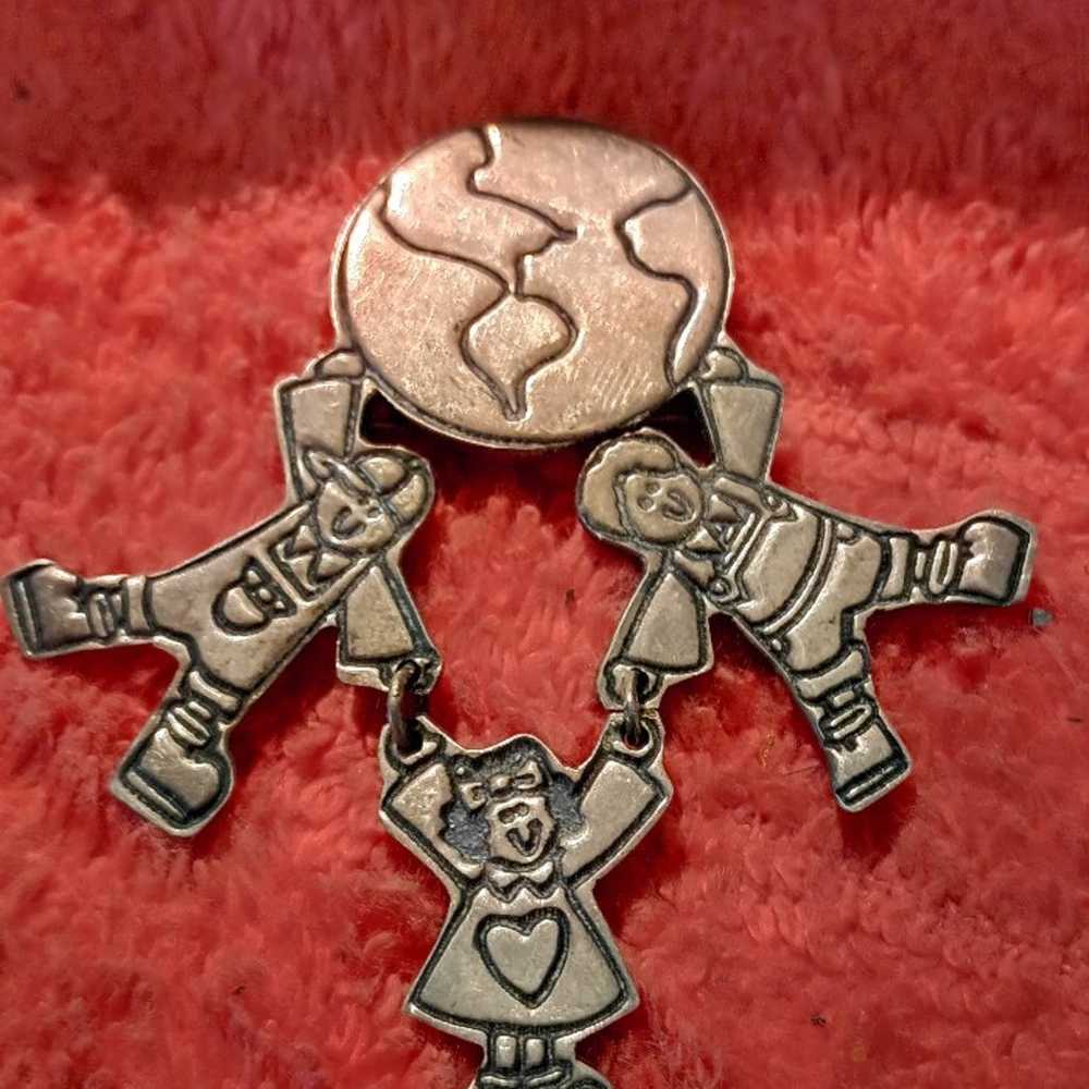 OEFS Brooch Boy & Girls  world Sterling Silver 9.… - image 1