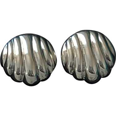 Signed Sterling silver post earrings puffy seashel