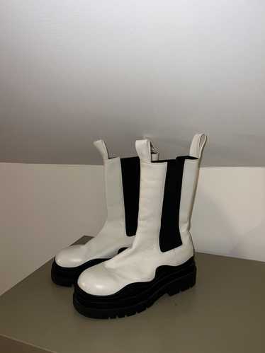 Bottega Veneta Bottega White Chelsea Tire Boot Tal