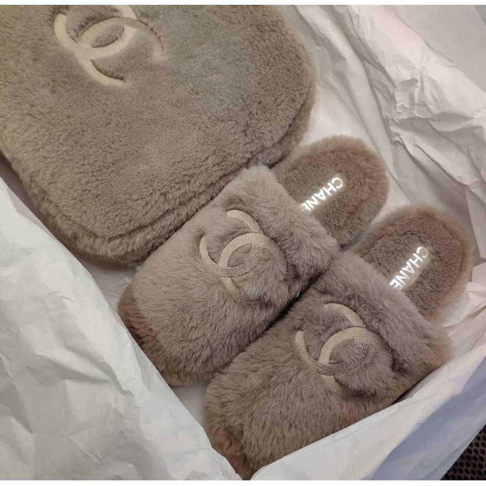 Chanel Faux fur mules & clogs - image 3