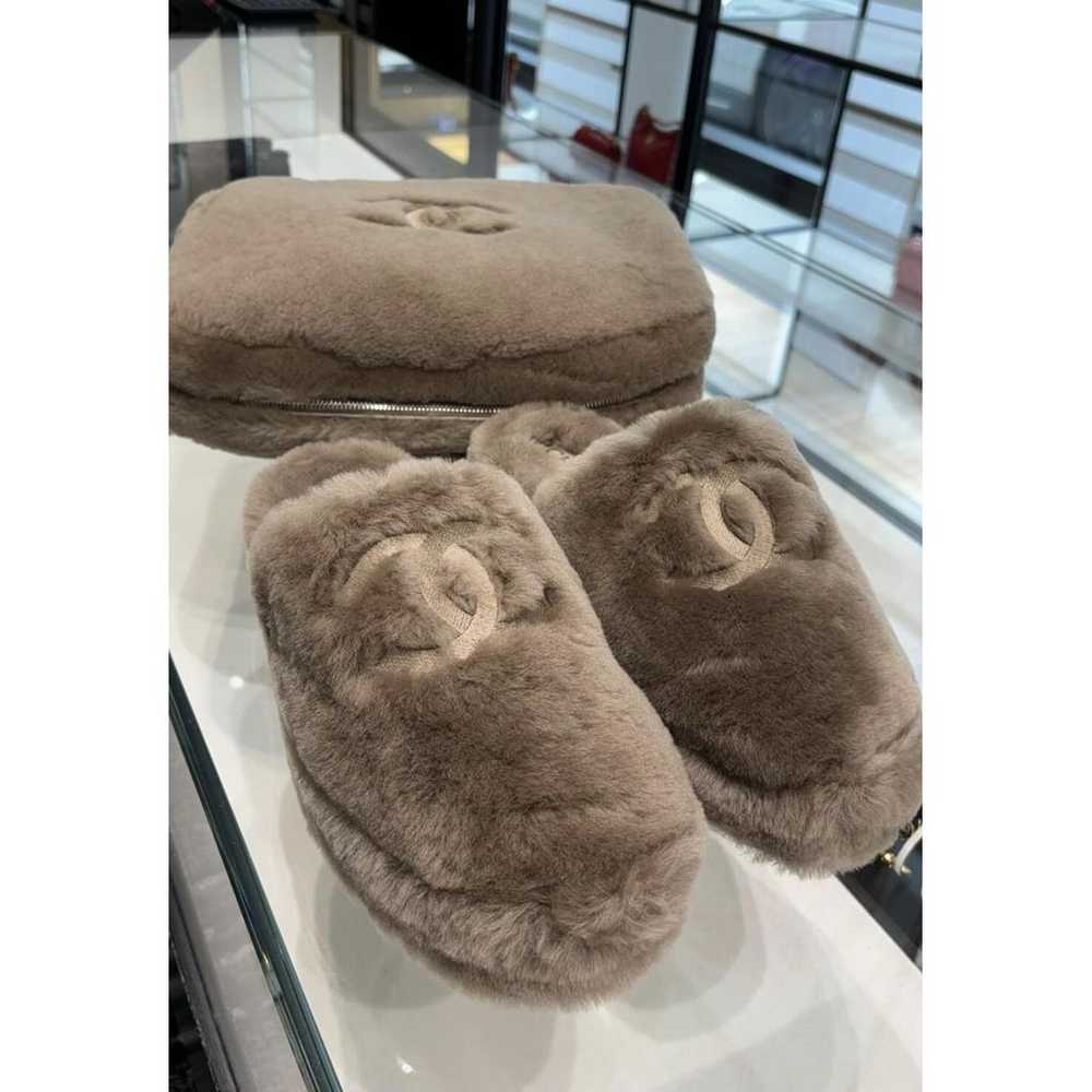 Chanel Faux fur mules & clogs - image 8