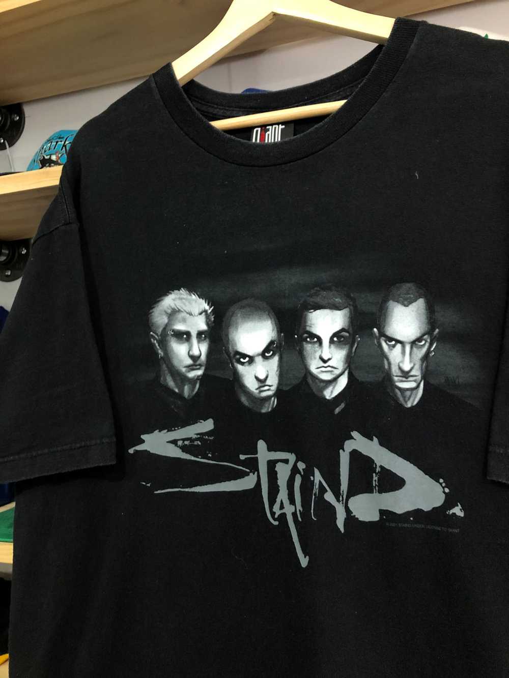 Vintage 2001 Staind Band Tee Size XL - image 2