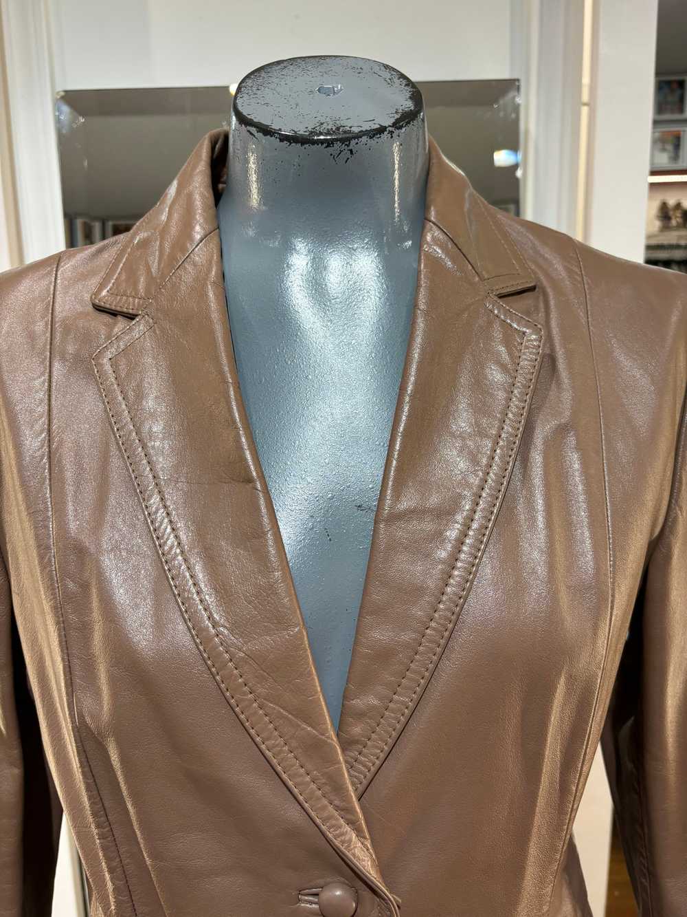 80’s light Brown 3 Button Short Leather Jacket By… - image 3