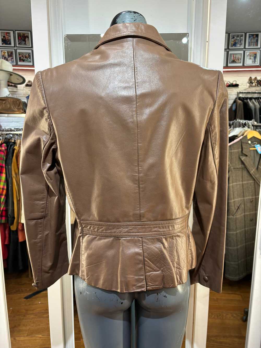 80’s light Brown 3 Button Short Leather Jacket By… - image 7