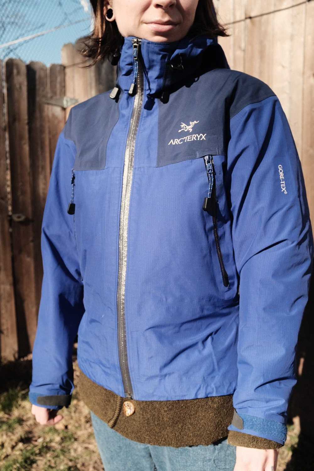 Arc'Teryx Arcteryx 2007 Beta AR Too Blue Rare Gor… - image 1