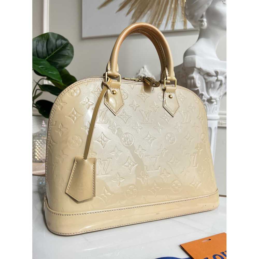 Louis Vuitton Alma leather handbag - image 4