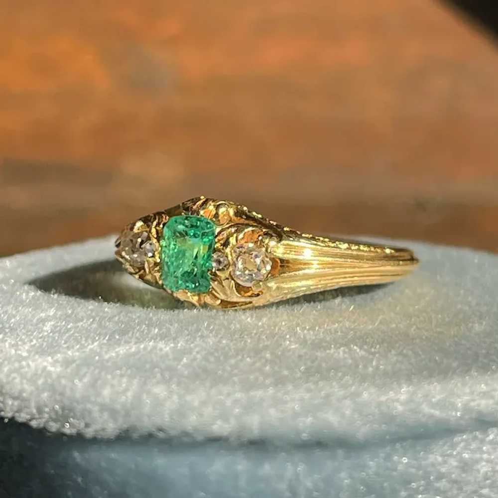 Victorian Emerald and Diamond Ring in 18K Gold, C… - image 4