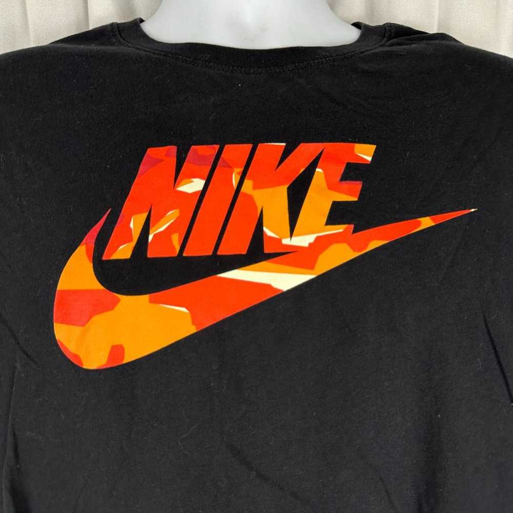 Nike T-shirt - image 2