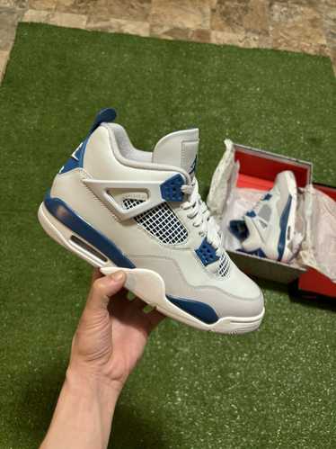 Jordan Brand × Nike Jordan 4 ‘Military Blue’