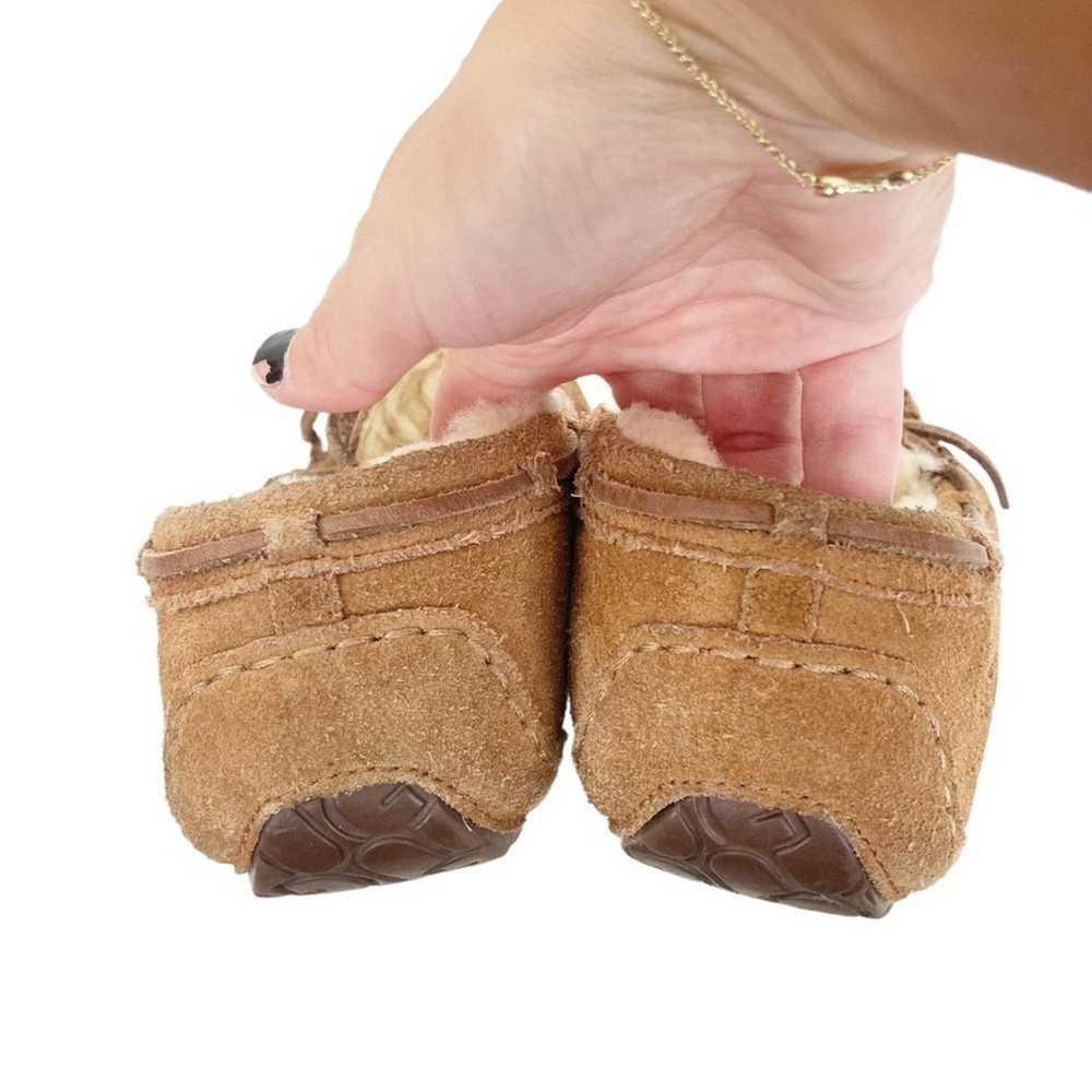 Ugg Ugg Tan Moccasin Slippers Sz 6 - image 4