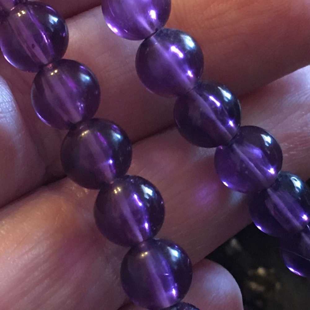 Vintage Vintage purple round resin bead necklace - image 6