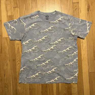 Uniqlo Uniqlo Hokusai Blue Mens T Shirt Wave T Sh… - image 1