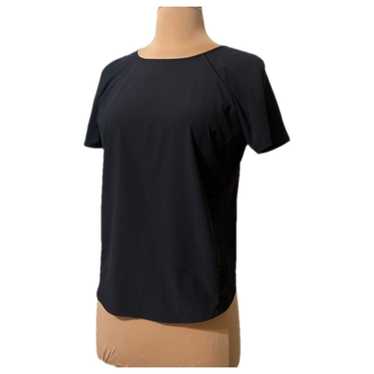 Lululemon T-shirt