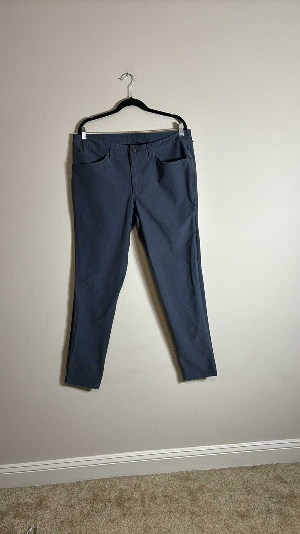 Lululemon Lululemon Utilitech Utility Twill Pants - image 1