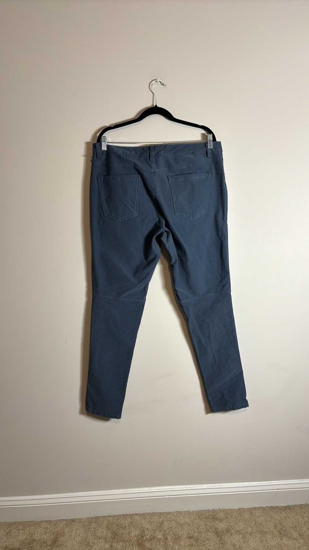 Lululemon Lululemon Utilitech Utility Twill Pants - image 3