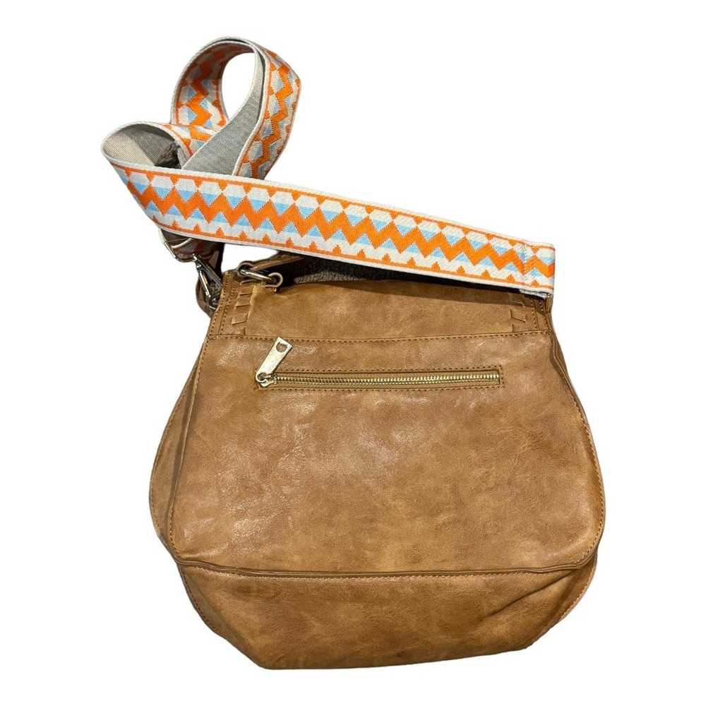 URBAN EXPRESSIONS KHLOE CROSSBODY BAG TAN with Gu… - image 5