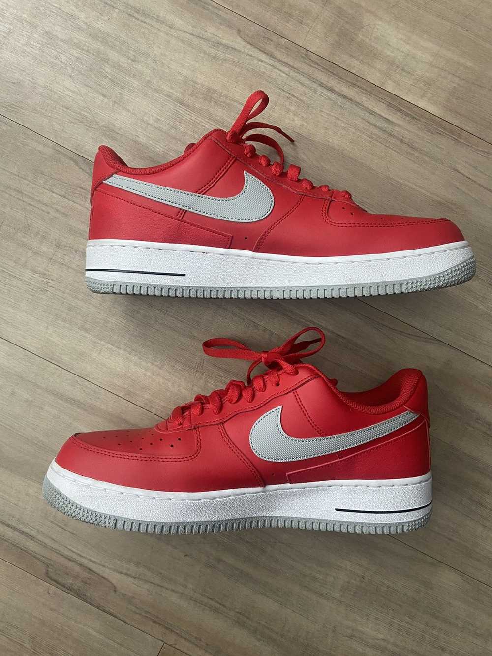 Nike Nike Airforce 1 University Red/LT Smoke grey - image 2