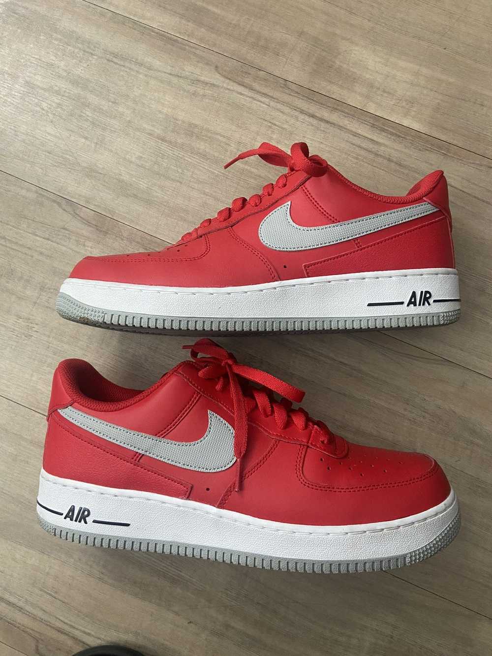 Nike Nike Airforce 1 University Red/LT Smoke grey - image 3