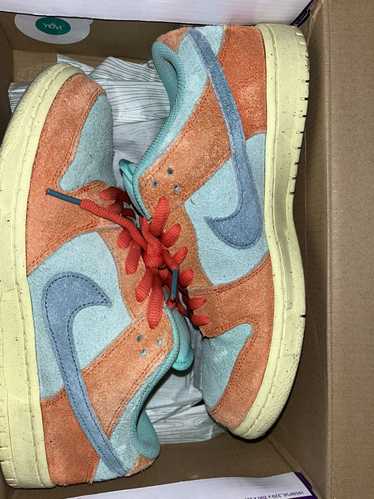 Nike Dunk Low SB 'Orange Emerald Rise' - image 1