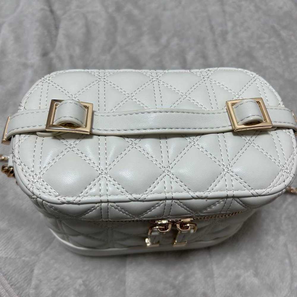 RANDA Quilted 2-Way Vanity Bag White - image 3