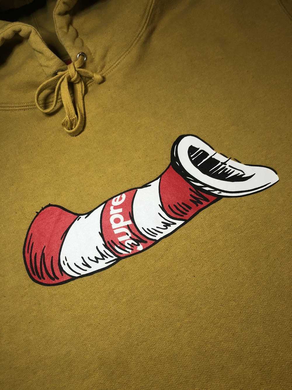 Supreme FW18 Supreme Cat in the Hat Hoodie Mustar… - image 2