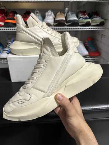 Rick owens level runner on feet hotsell